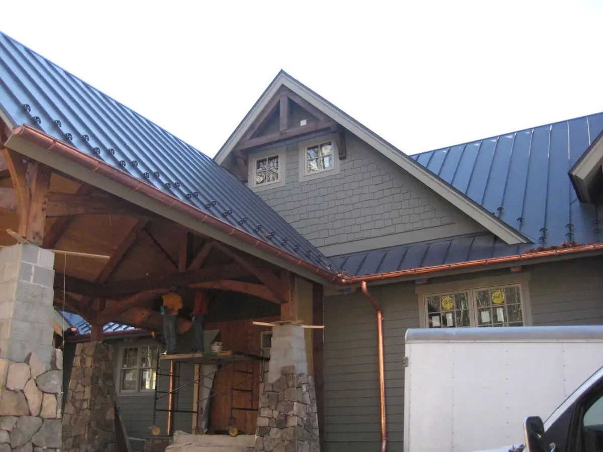 Craftsman Roofing team delivering quality roofing work in Lorfax Heights